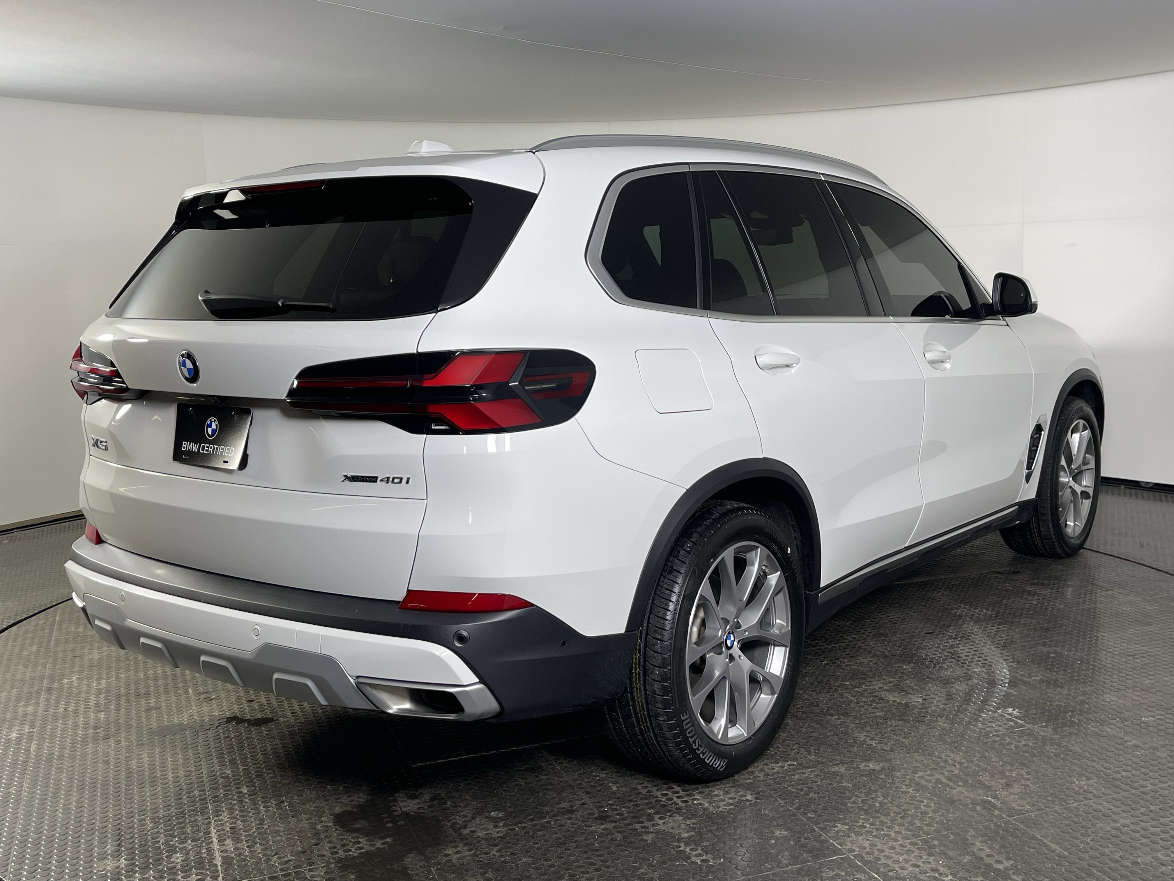 Certified 2024 BMW X5 xDrive40i w/ Premium Package image 5