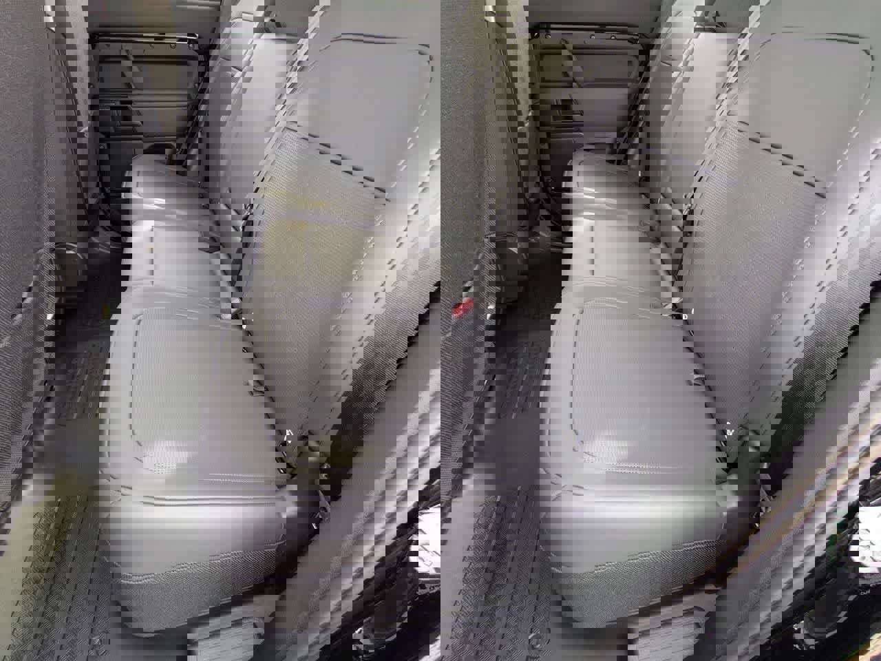 New 2026 Land Rover Defender 110 OCTA AWD/4WD image 20