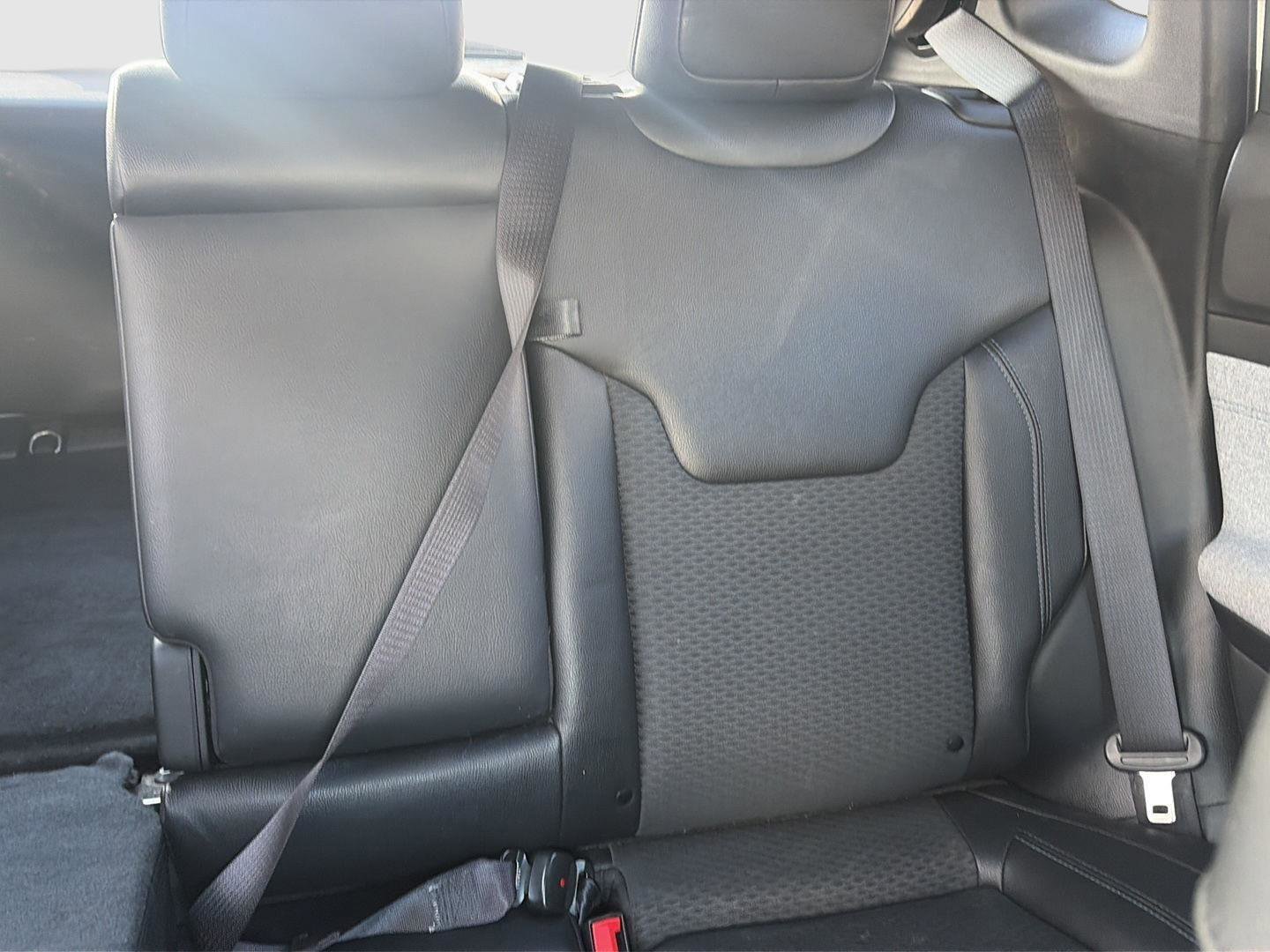 Used 2023 Jeep Compass Latitude image 15