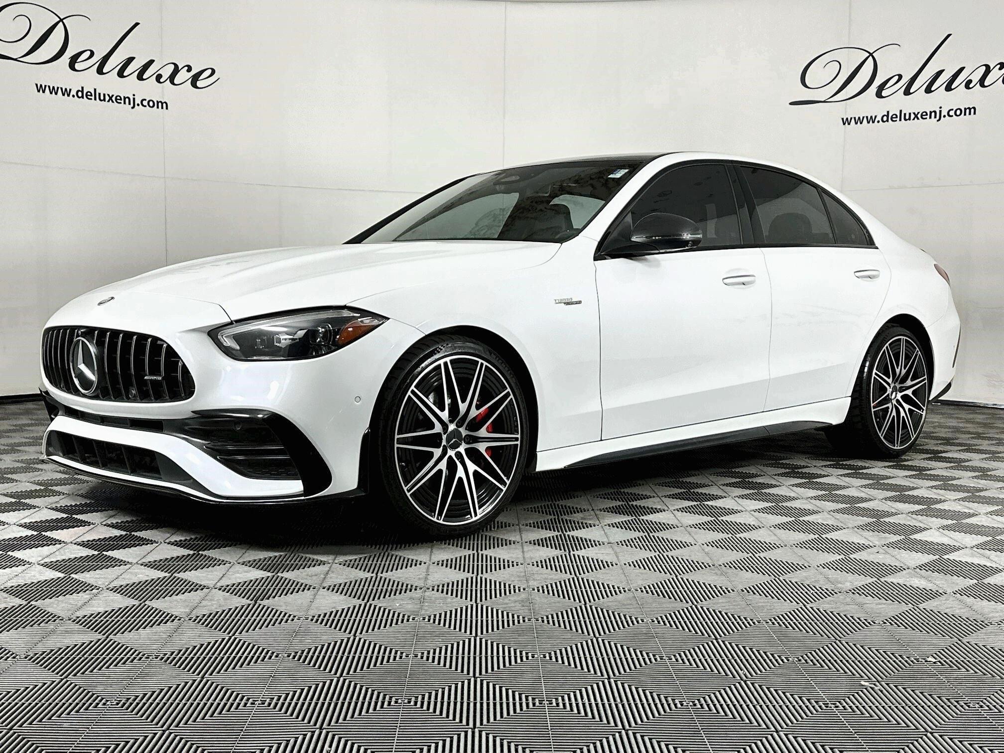 Used 2024 Mercedes-Benz C 43 AMG 4MATIC Sedan image 3