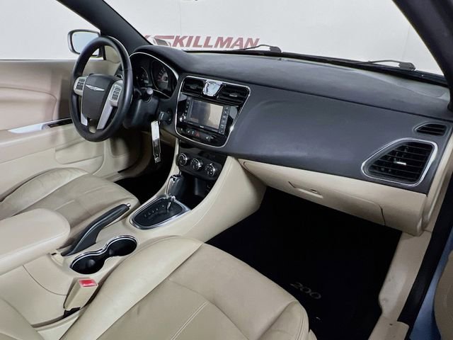 Used 2013 Chrysler 200 Limited image 34