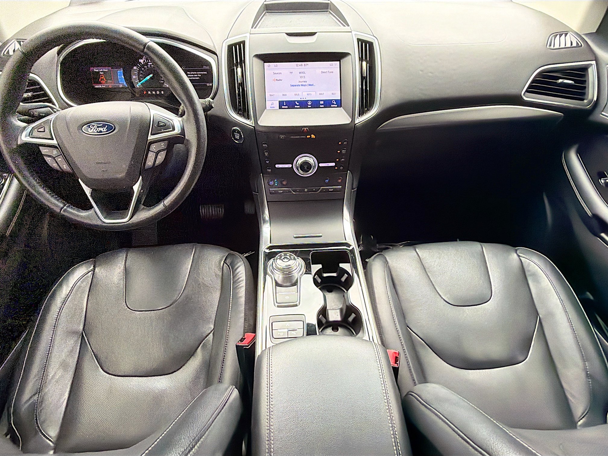 Used 2020 Ford Edge Titanium w/ Equipment Group 301A FWD image 16