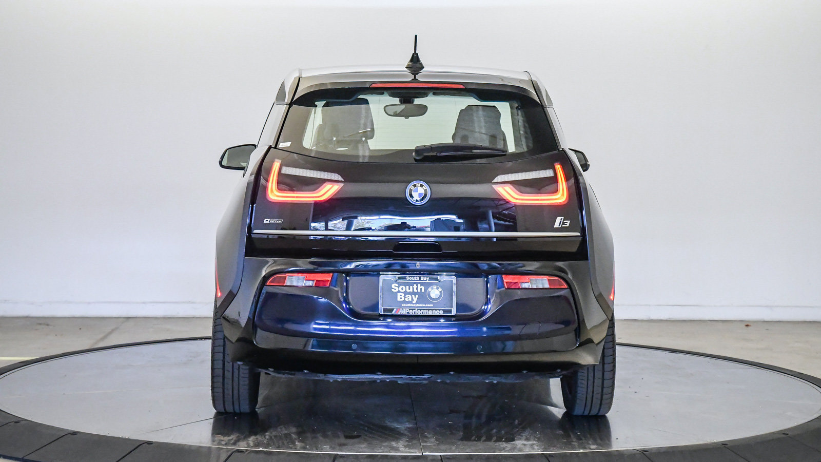 Used 2019 BMW i3 w/ Range Extender RWD image 3