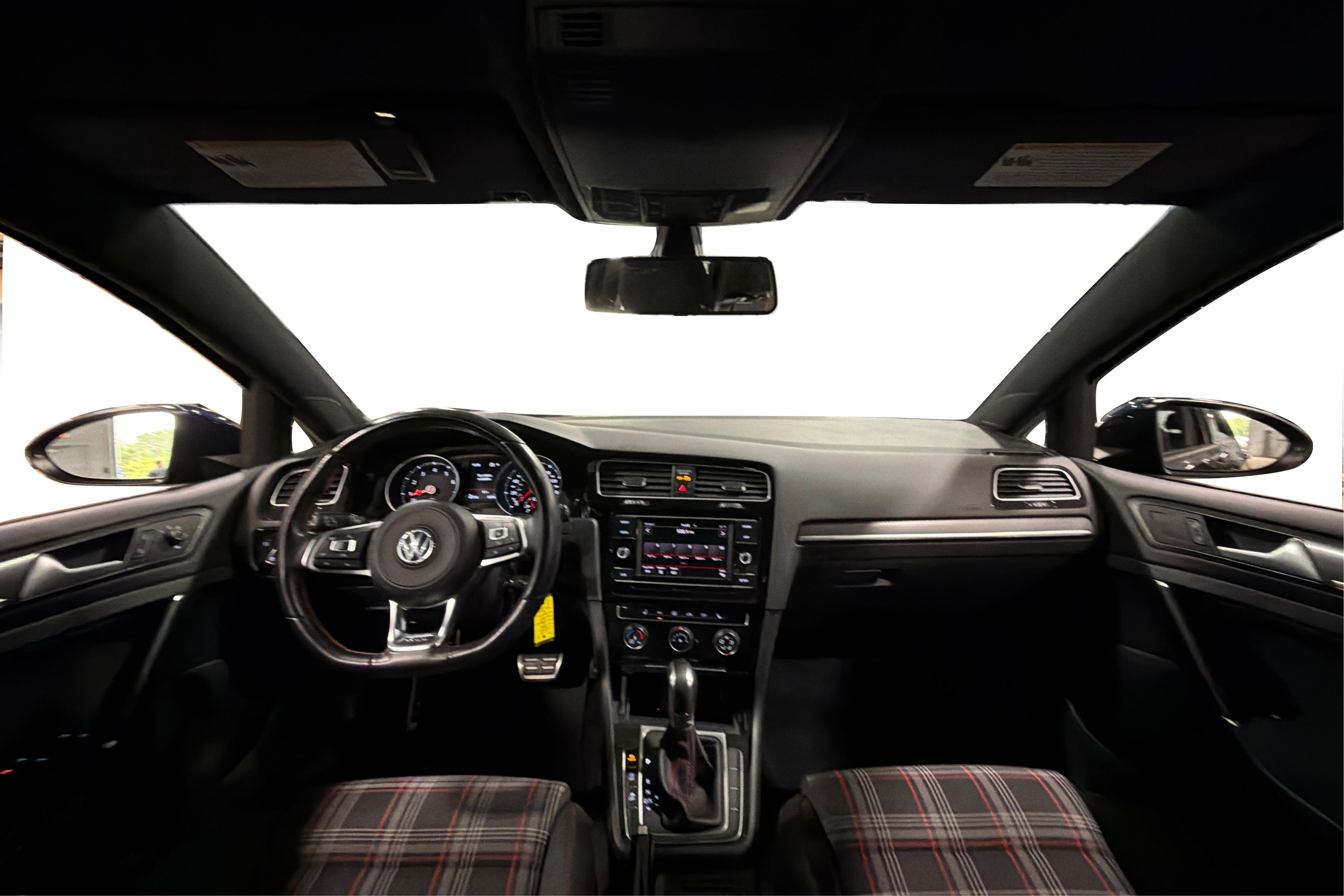 Used 2018 Volkswagen GTI S FWD image 38