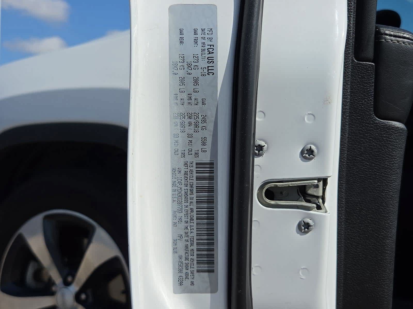 Used 2019 Jeep Cherokee Limited AWD/4WD image 35
