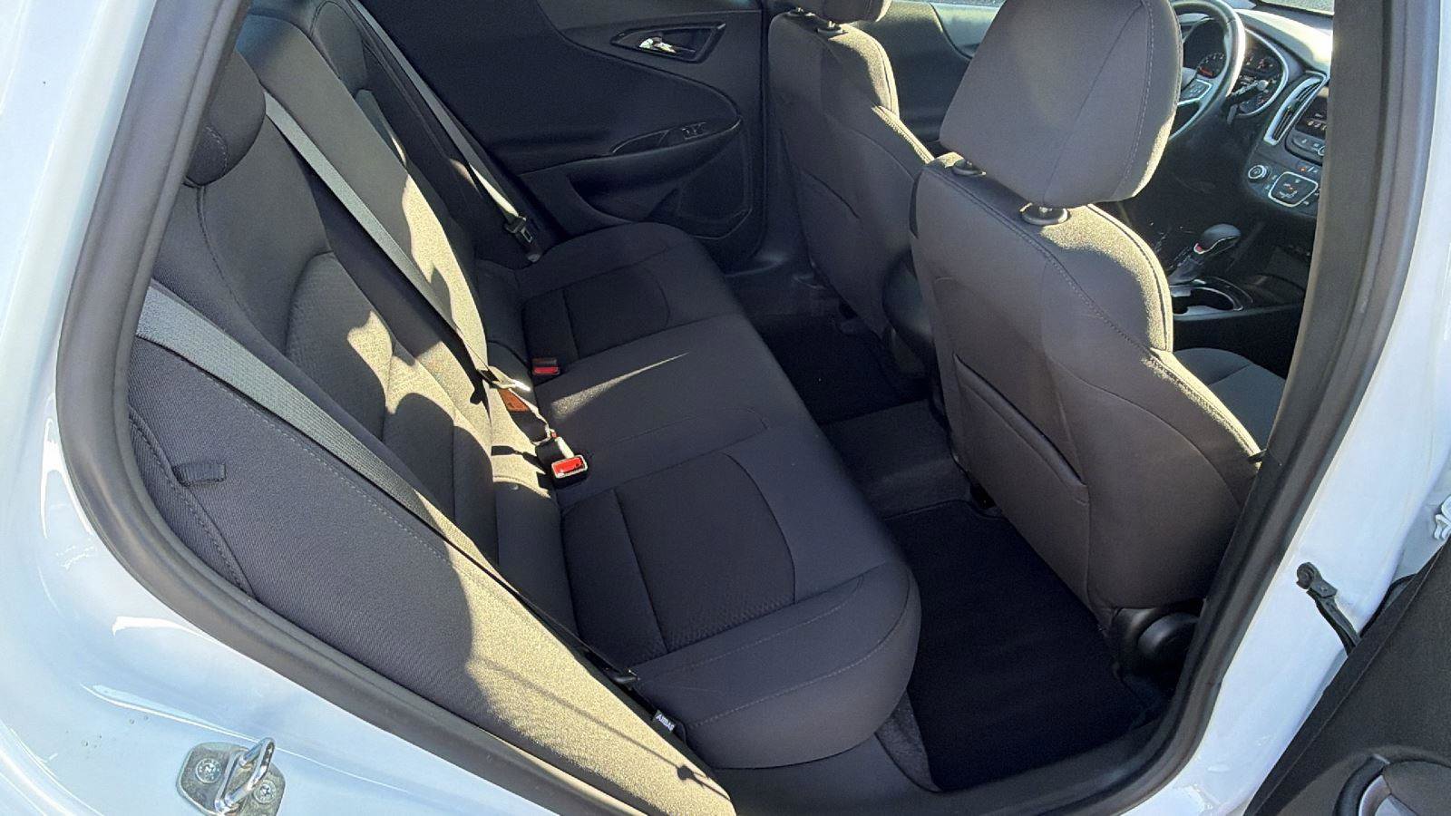 Certified 2022 Chevrolet Malibu RS w/ LPO, Convenience Package 1 image 18