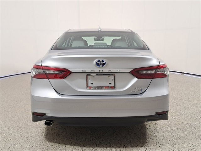 Used 2021 Toyota Camry XLE w/ Navigation Upgrade Package image 6