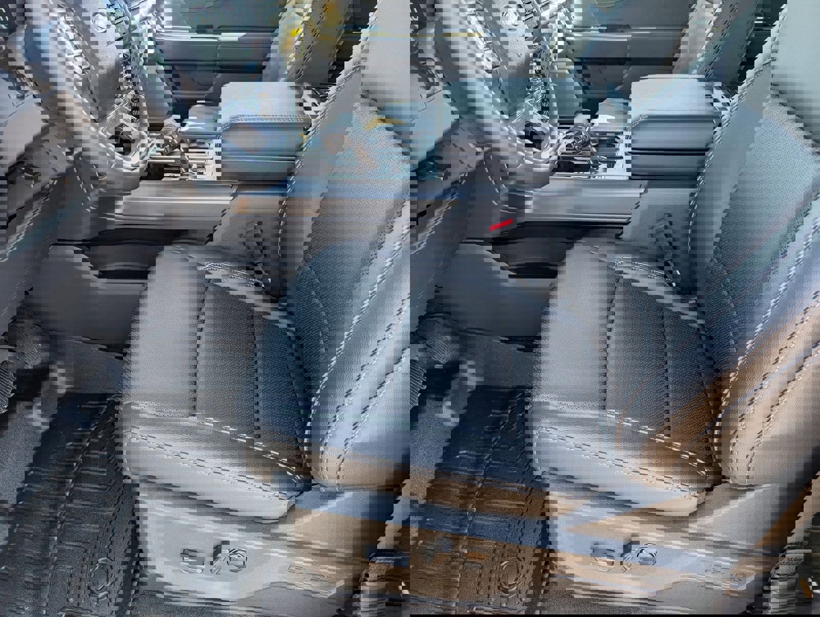 New 2026 Ford F150 Lariat w/ Equipment Group 501A Mid image 14