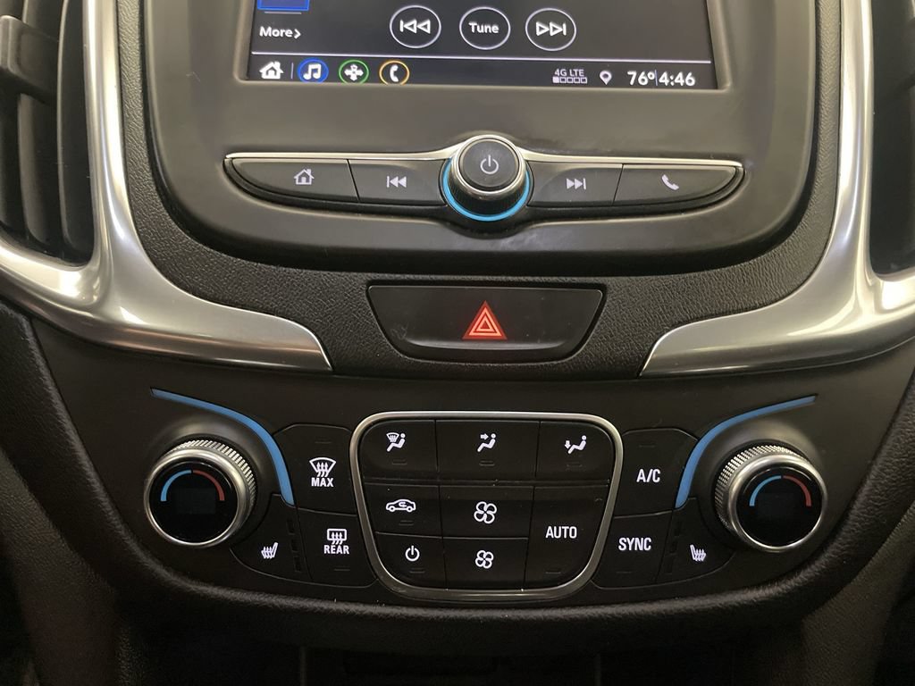 Used 2020 Chevrolet Equinox LT w/ Driver Convenience Package FWD image 11