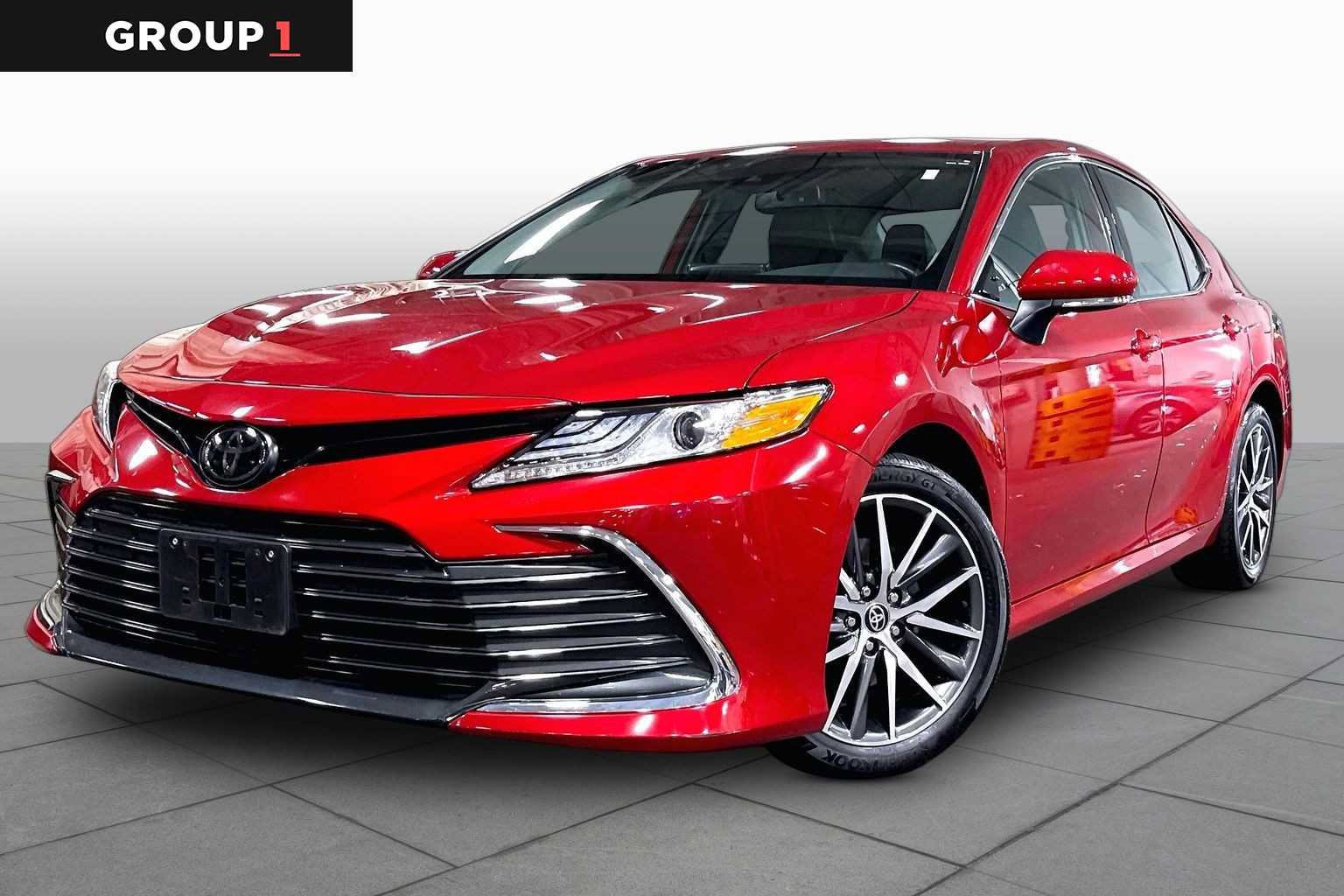 Used 2024 Toyota Camry XLE w/ Cold Weather Package