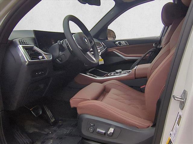 Used 2026 BMW X5 xDrive50e w/ M Sport Package image 10