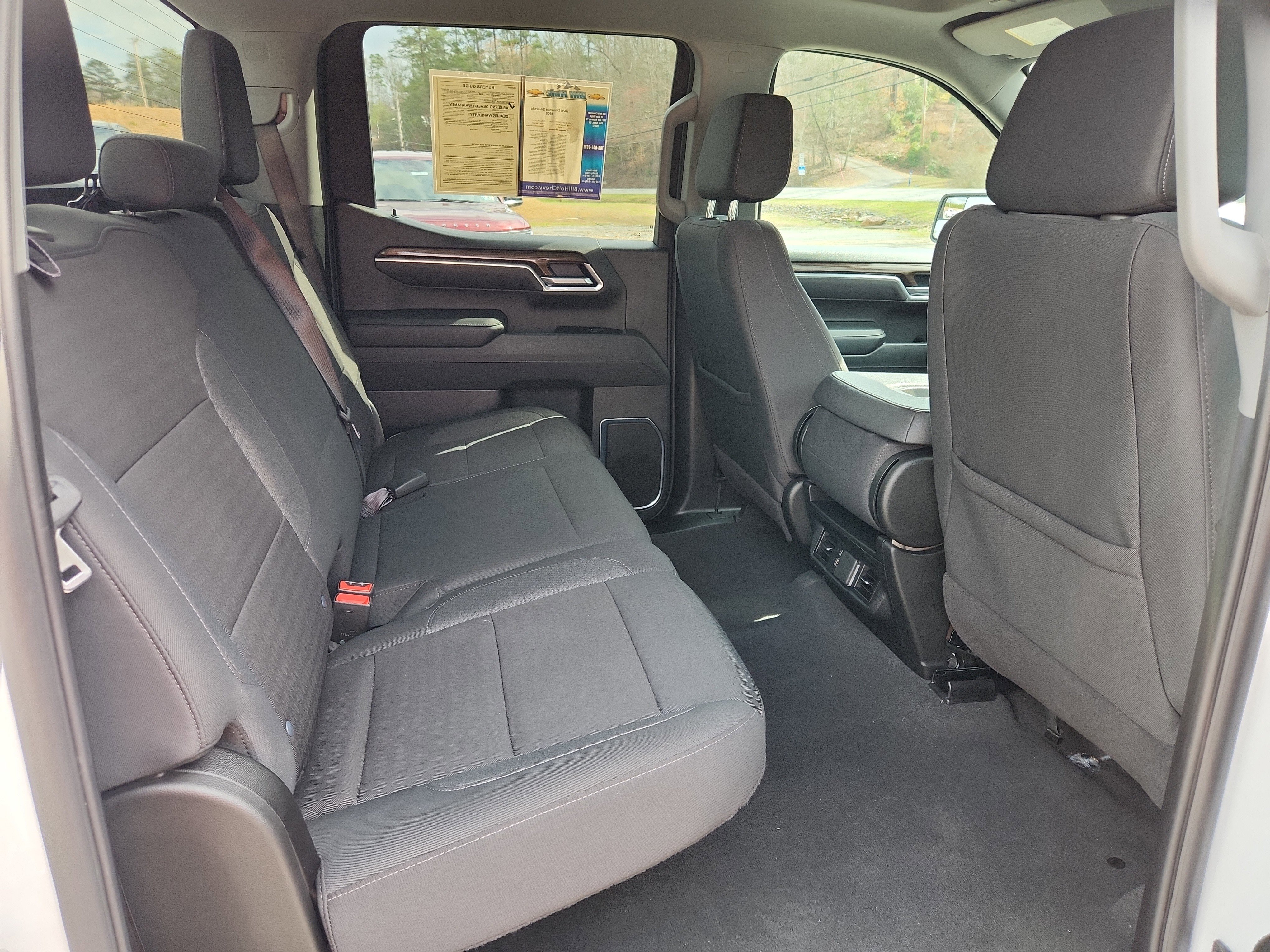 Used 2025 Chevrolet Silverado 1500 LT image 40