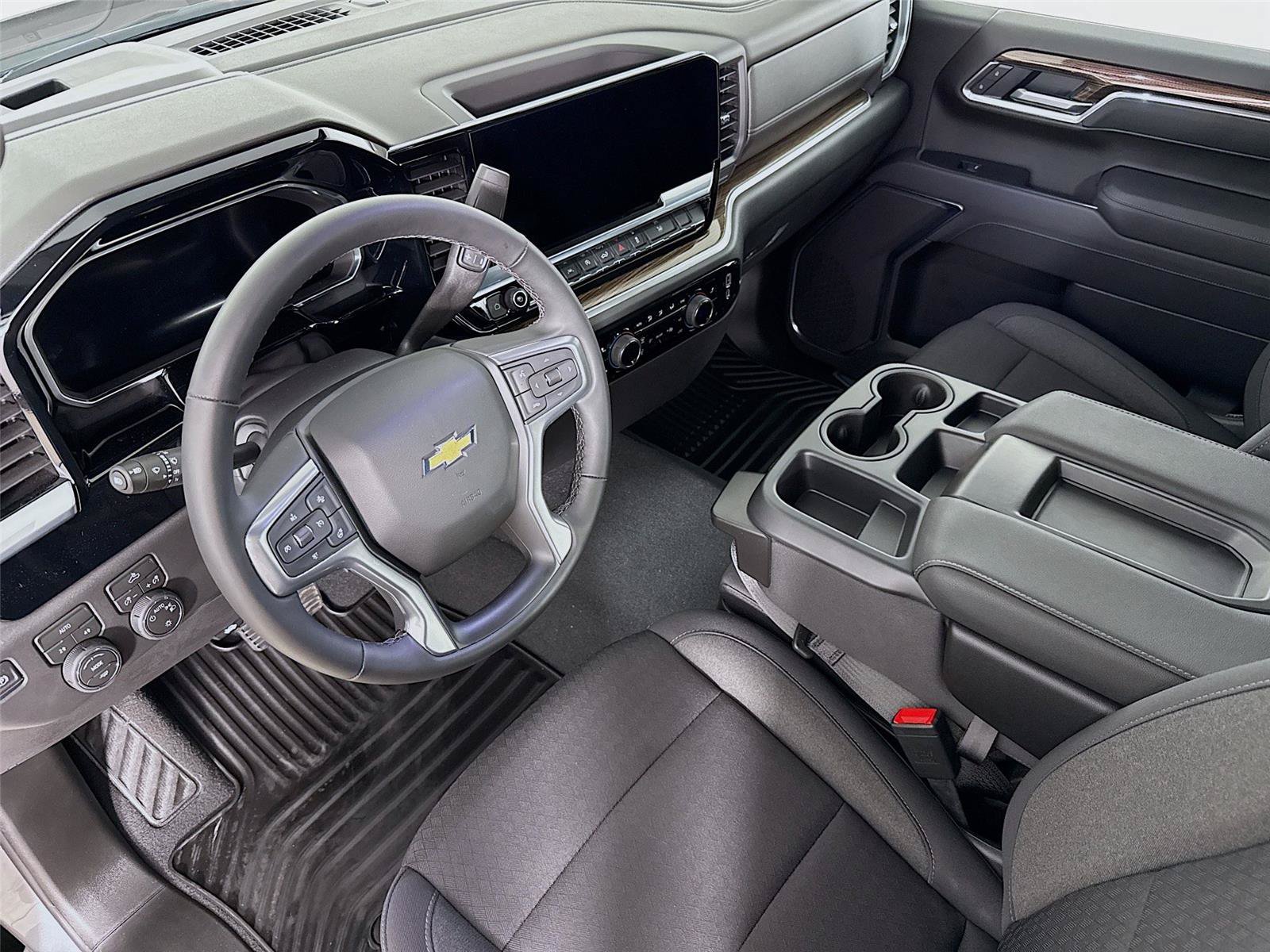 Used 2026 Chevrolet Silverado 1500 LT AWD/4WD image 11