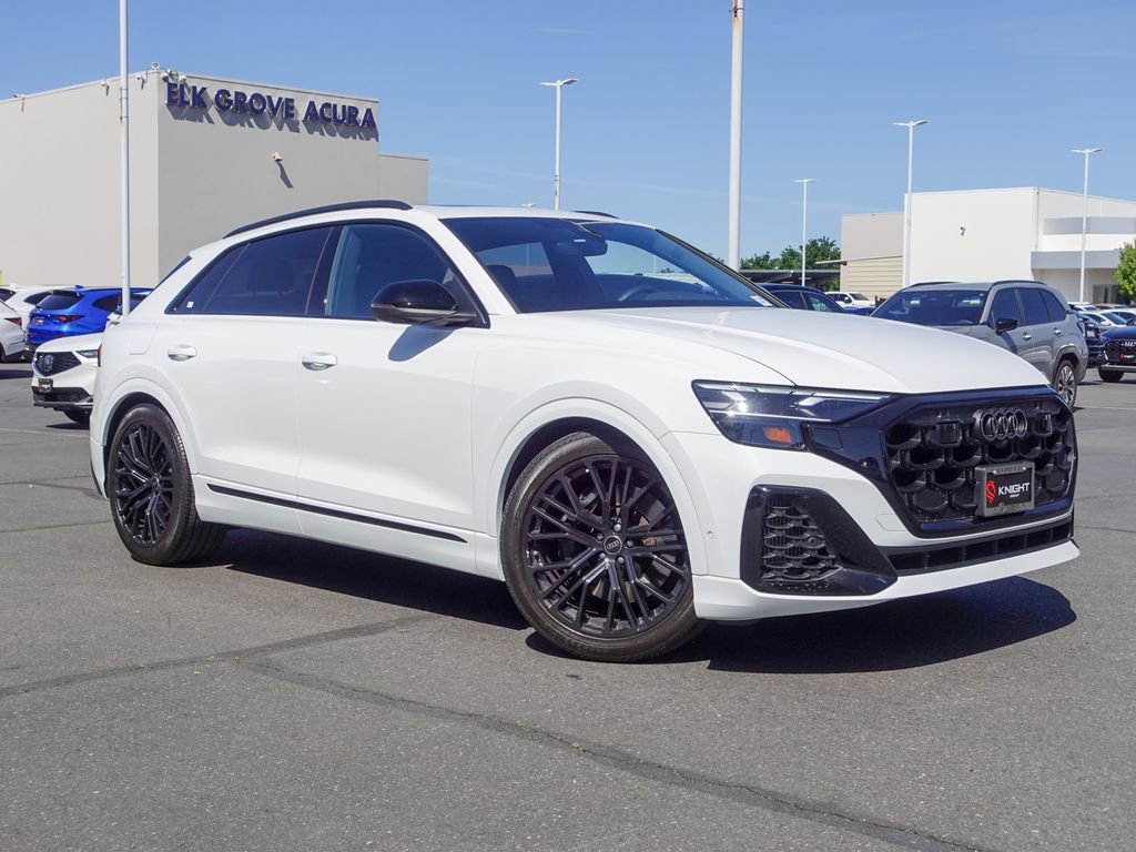 Used 2024 Audi SQ8 Premium Plus w/ Executive Package image 5