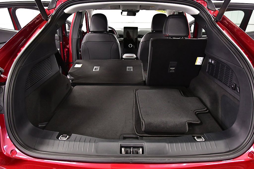 Used 2025 Ford Mustang Mach-E Premium w/ Sport Appearance Package image 30