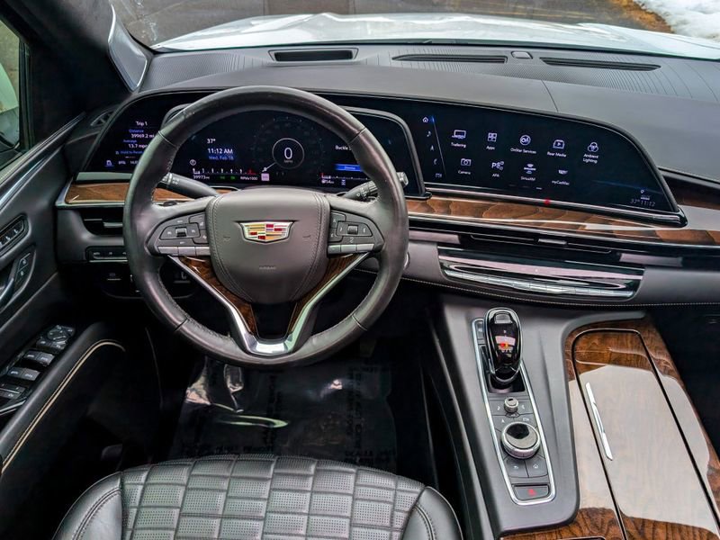 Used 2022 Cadillac Escalade ESV Sport Platinum w/ LPO, ONYX Package image 24