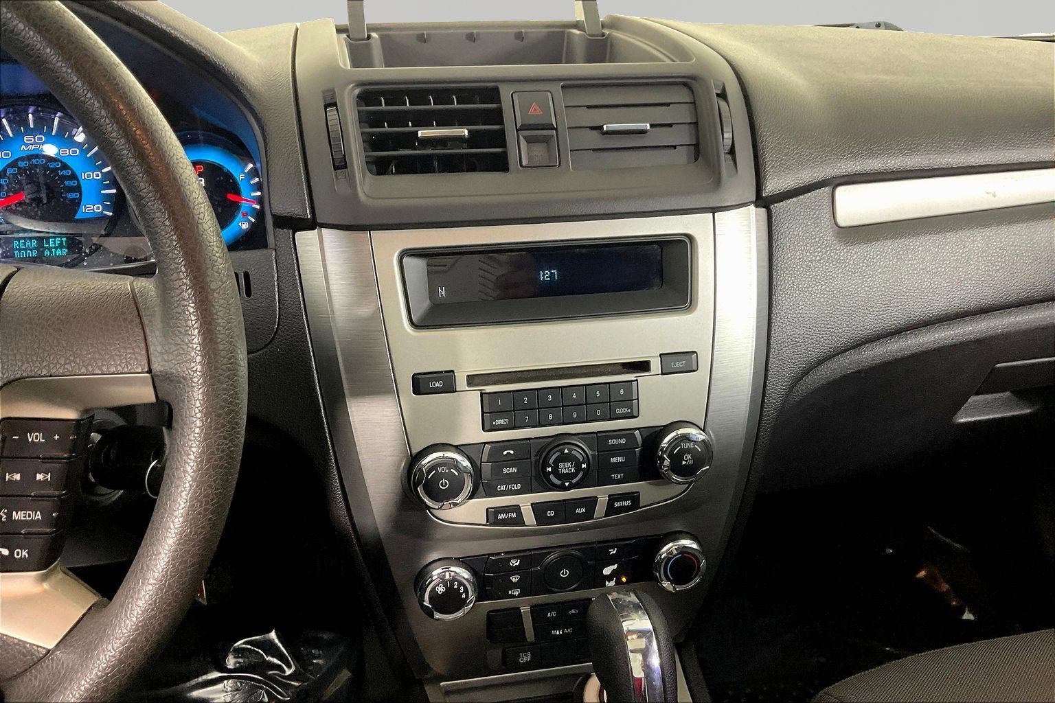 Used 2011 Ford Fusion SE w/ 202A Rapid Spec Order Code FWD image 9