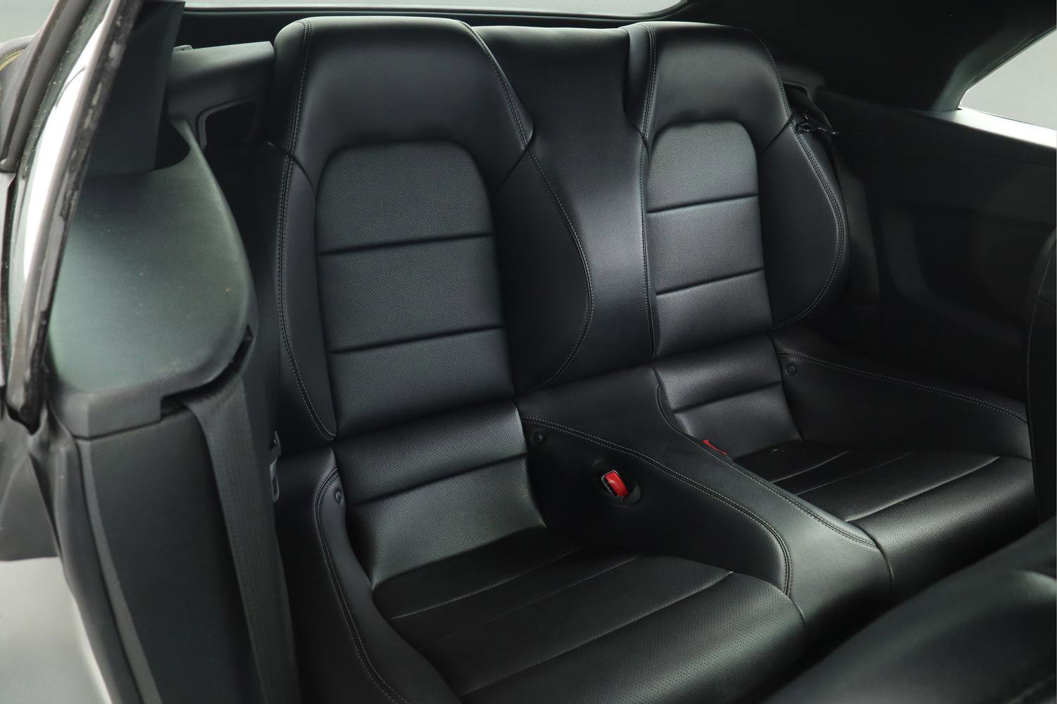 Used 2016 Ford Mustang Premium image 15