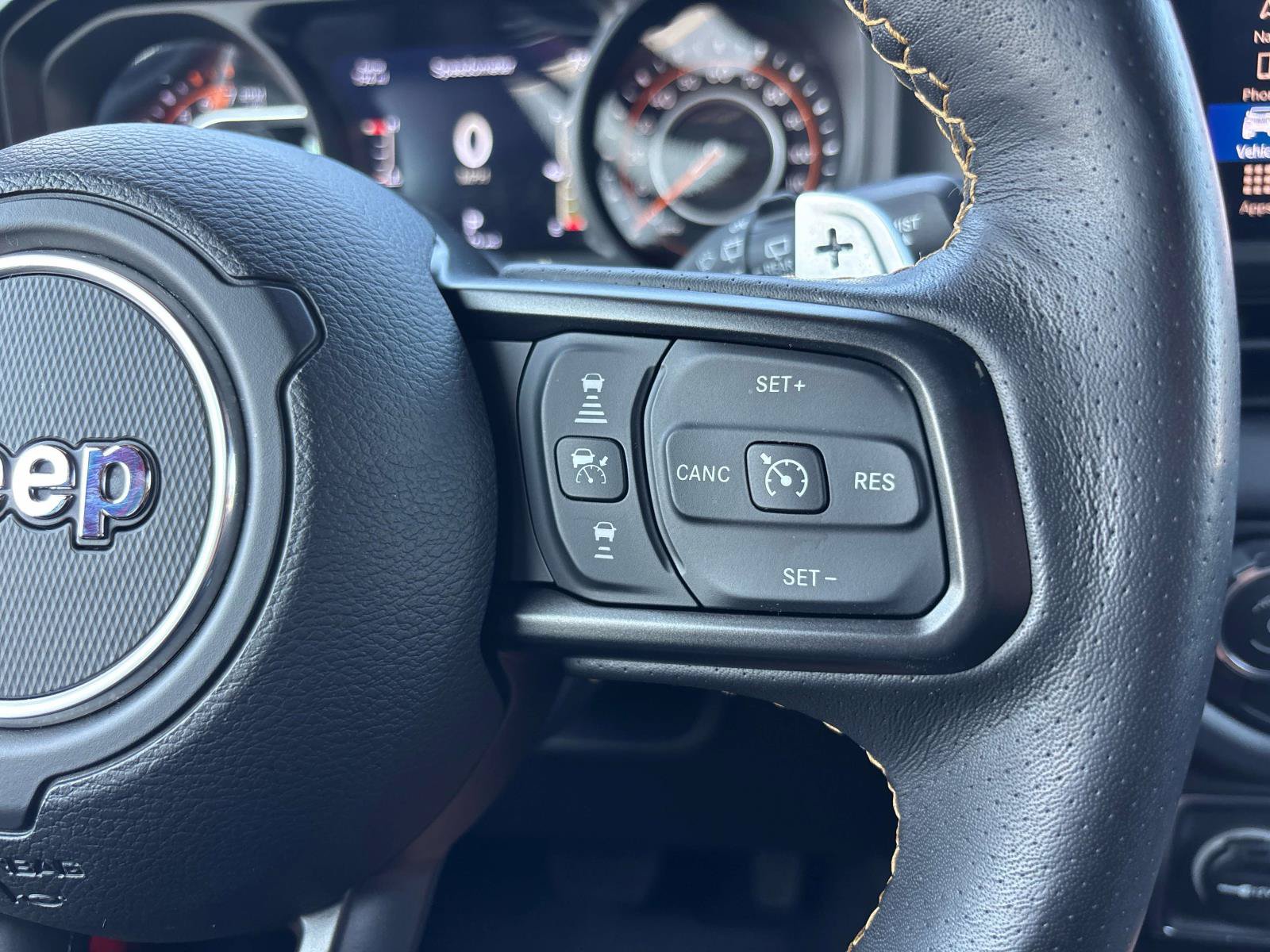 Certified 2025 Jeep Wrangler Unlimited Rubicon 392 AWD/4WD image 27