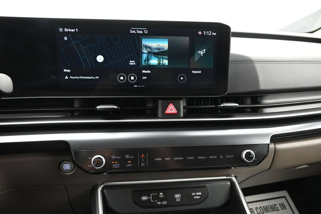 Used 2026 Kia Carnival LXS FWD image 13