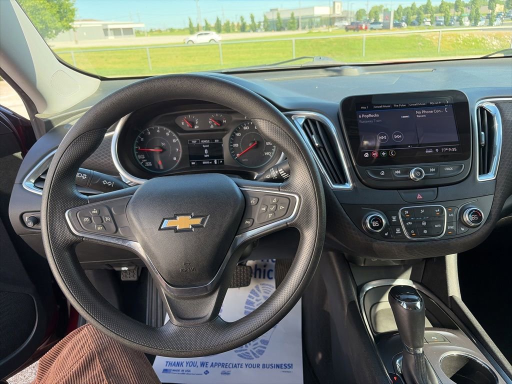 Used 2019 Chevrolet Malibu LT w/ Driver Confidence Package FWD image 10