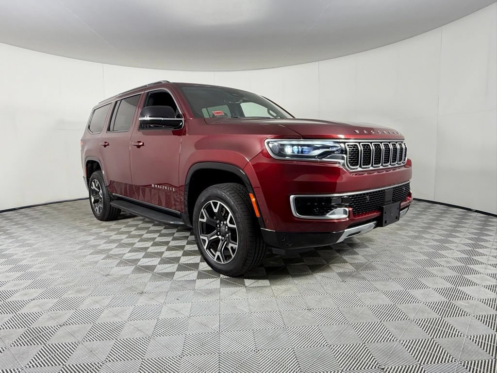 Used 2023 Jeep Wagoneer Series III w/ Preferred Equipment Group AWD/4WD image 3
