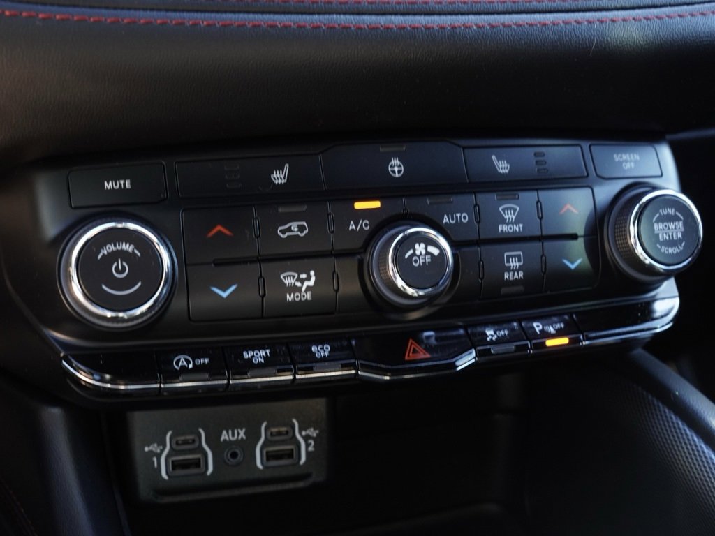 Used 2025 Dodge Durango GT w/ Blacktop Package image 18