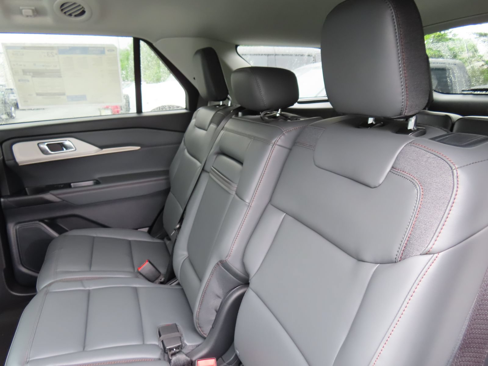 New 2026 Ford Explorer Active w/ Active Comfort Package AWD/4WD image 15