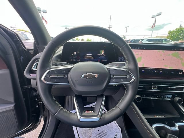 Used 2024 Chevrolet Traverse Z71 AWD/4WD image 30