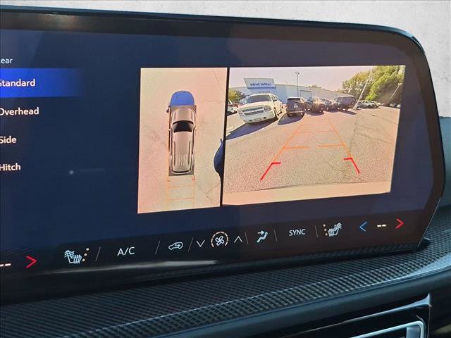 New 2027 Chevrolet Traverse Z71 w/ Enhanced Driving Package AWD/4WD image 12