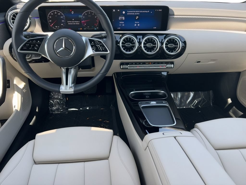 New 2025 Mercedes-Benz CLA 250 4MATIC image 5