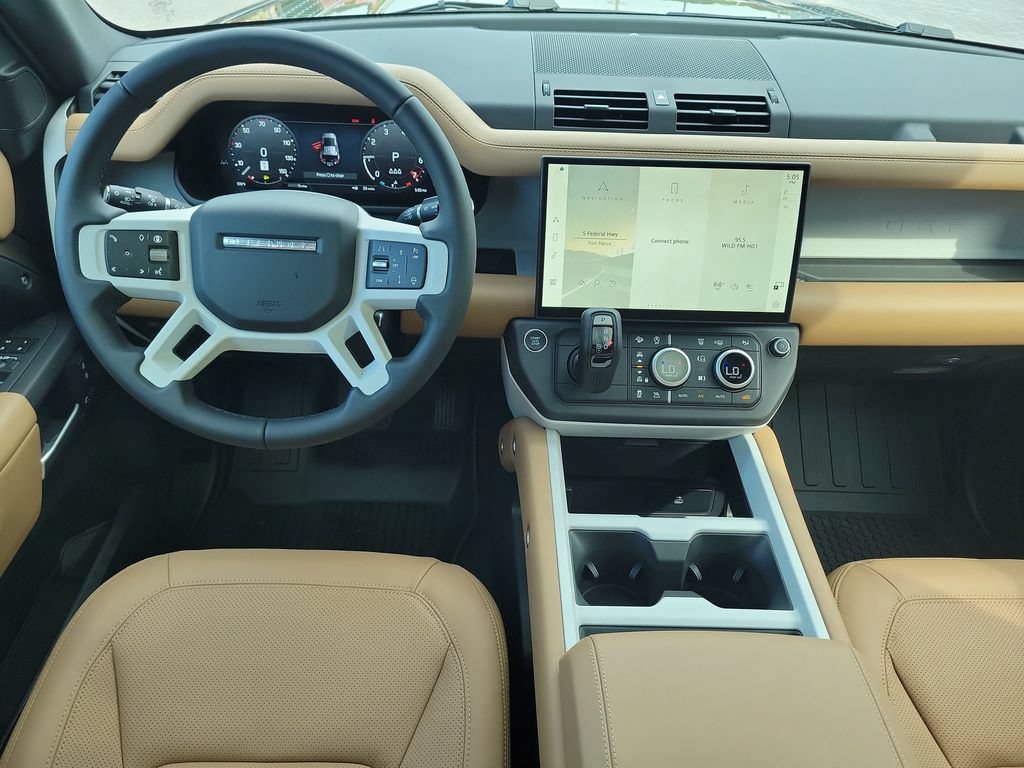 New 2026 Land Rover Defender 110 X-Dynamic SE AWD/4WD image 17
