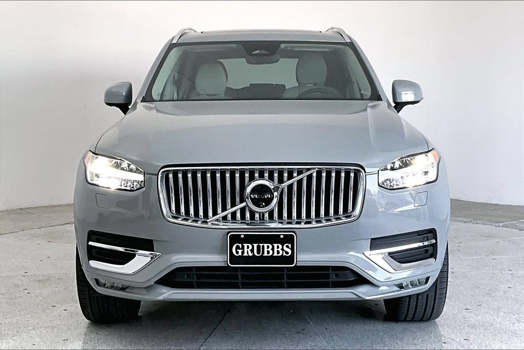 Certified 2025 Volvo XC90 B5 Plus w/ Protection Package Premier AWD/4WD image 3