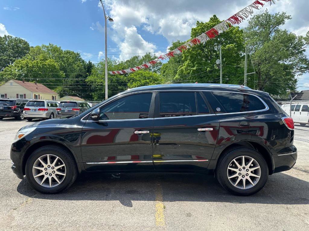 Used 2017 Buick Enclave Leather FWD image 5
