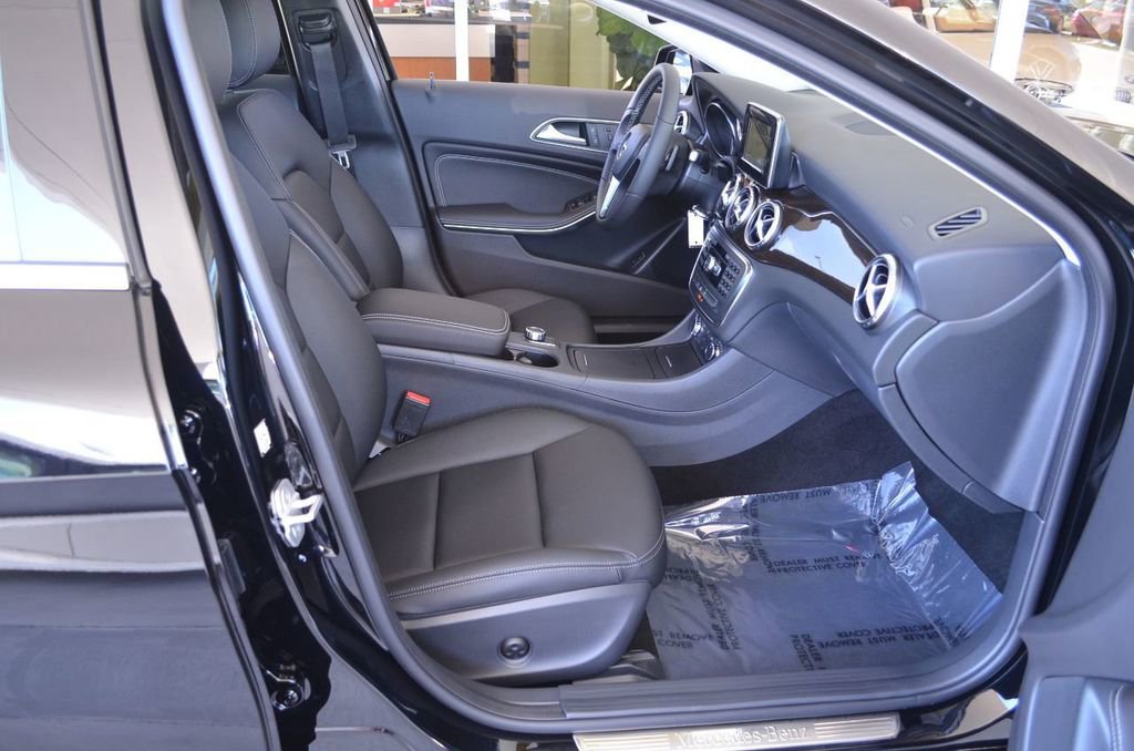 Used 2015 Mercedes-Benz GLA 250 image 31