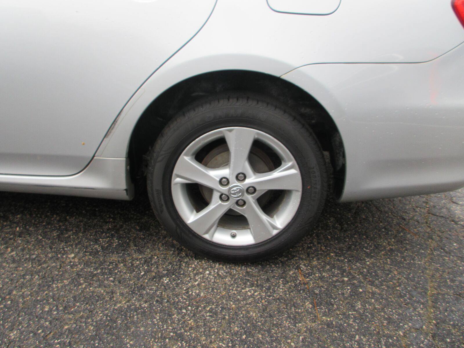 Used 2012 Toyota Corolla LE w/ Premium Pkg FWD image 23