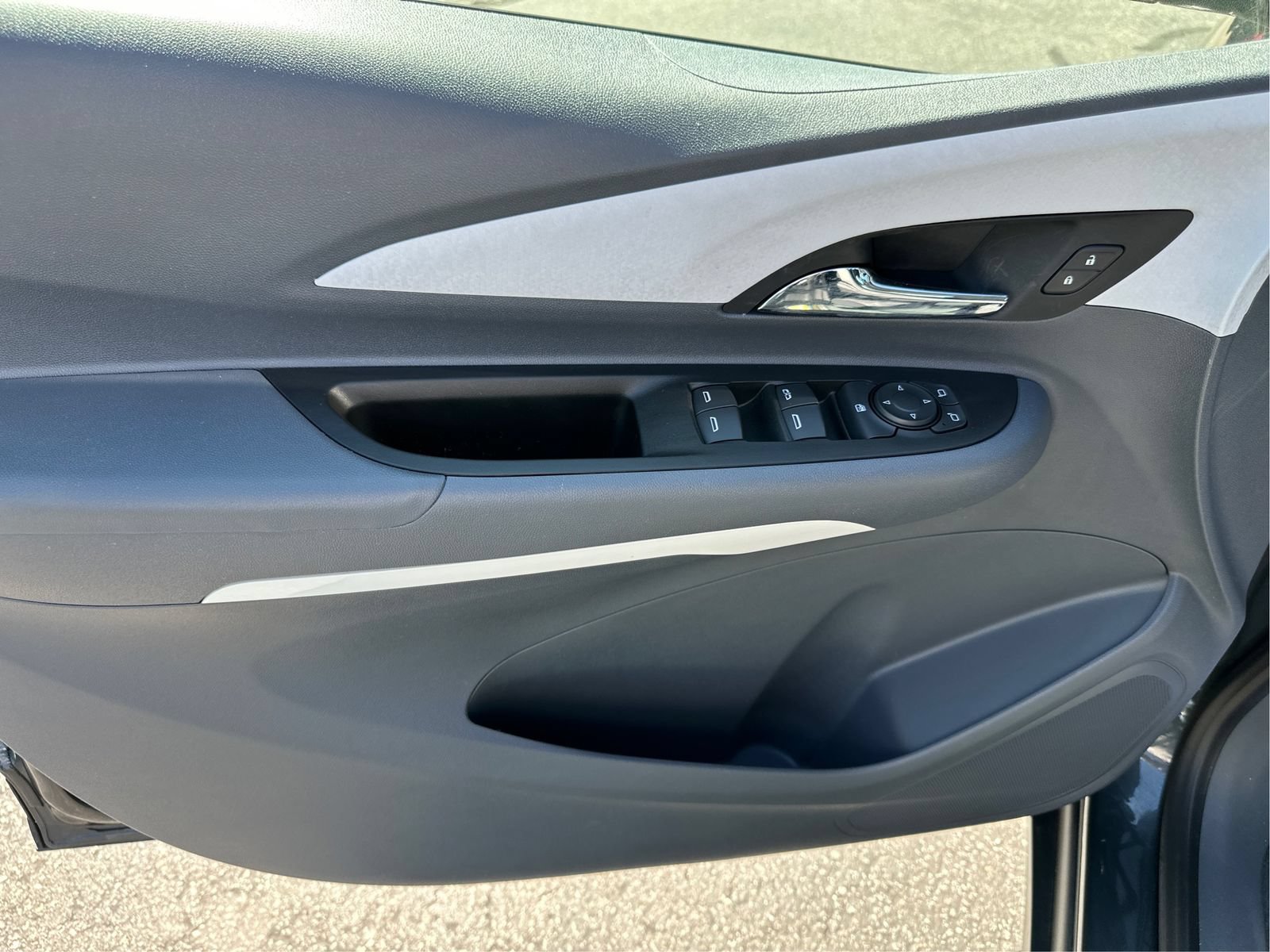 Used 2019 Chevrolet Bolt LT FWD image 20