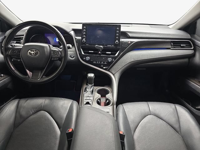 Used 2022 Toyota Camry XSE FWD image 13