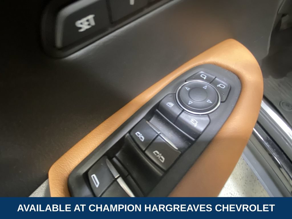 Certified 2024 Cadillac XT5 Premium Luxury w/ LPO, Floor Liner Package AWD/4WD image 31