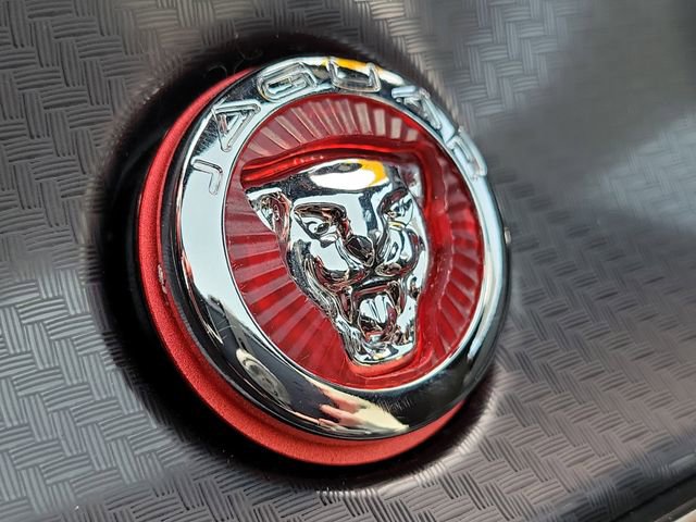 Used 2016 Jaguar F-TYPE R image 29