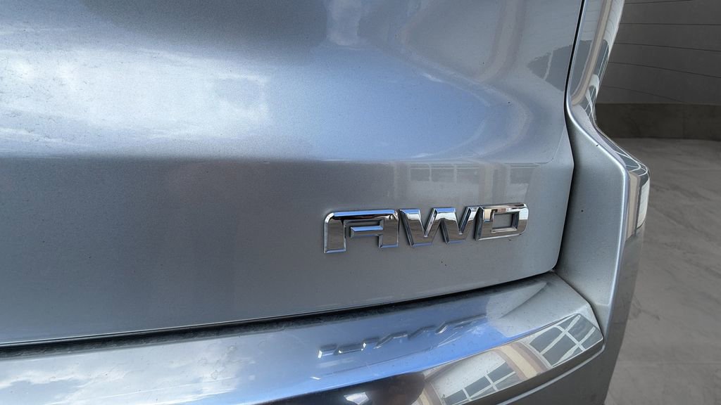 Used 2016 GMC Acadia SLE image 35