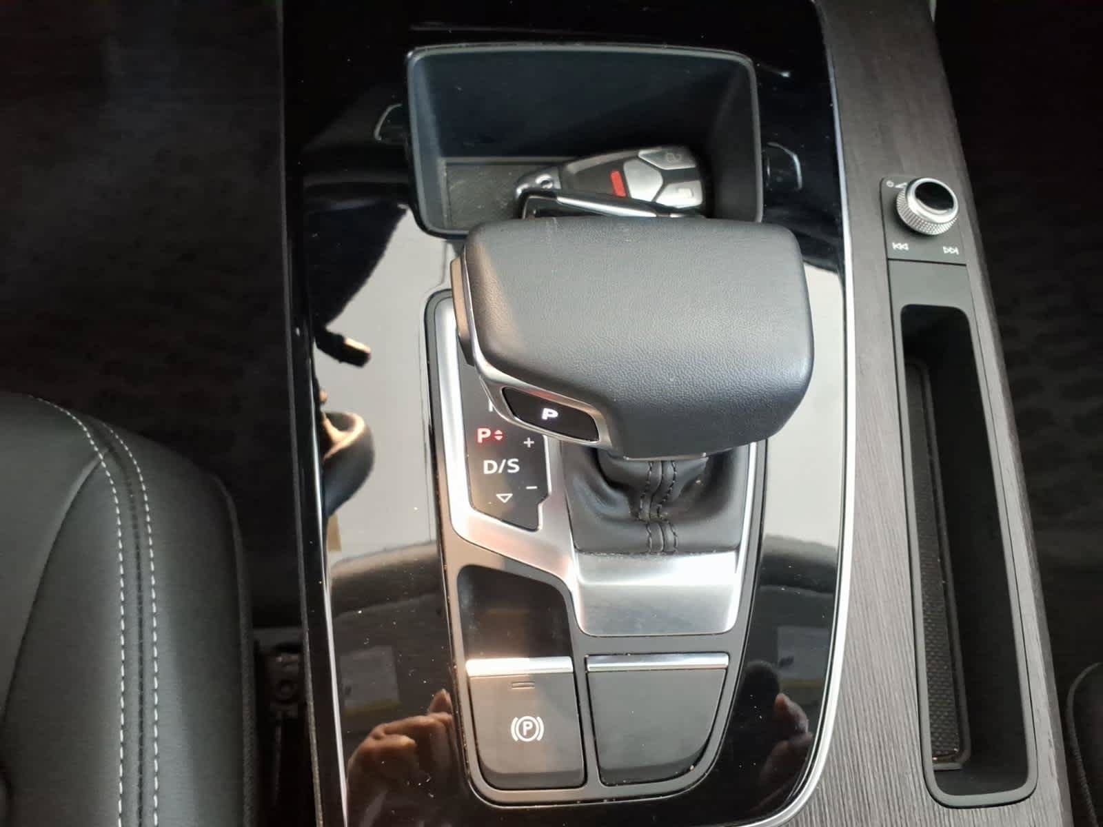 Used 2024 Audi Q5 2.0T Premium AWD/4WD image 27
