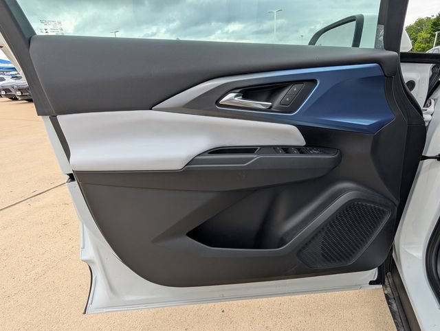New 2026 Chevrolet Equinox EV LT FWD image 12