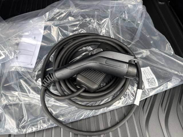 New 2025 Chevrolet Equinox EV RS w/ Active Safety Package 3 AWD/4WD image 13