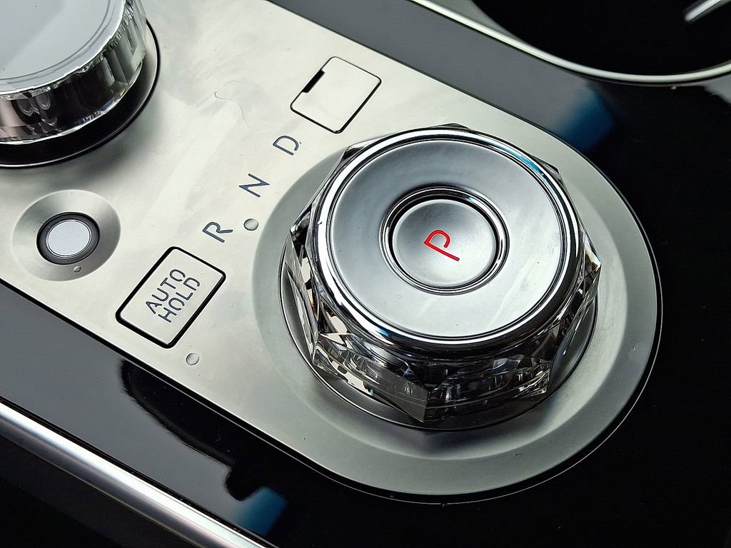 Used 2025 Genesis GV80 2.5T Standard image 15