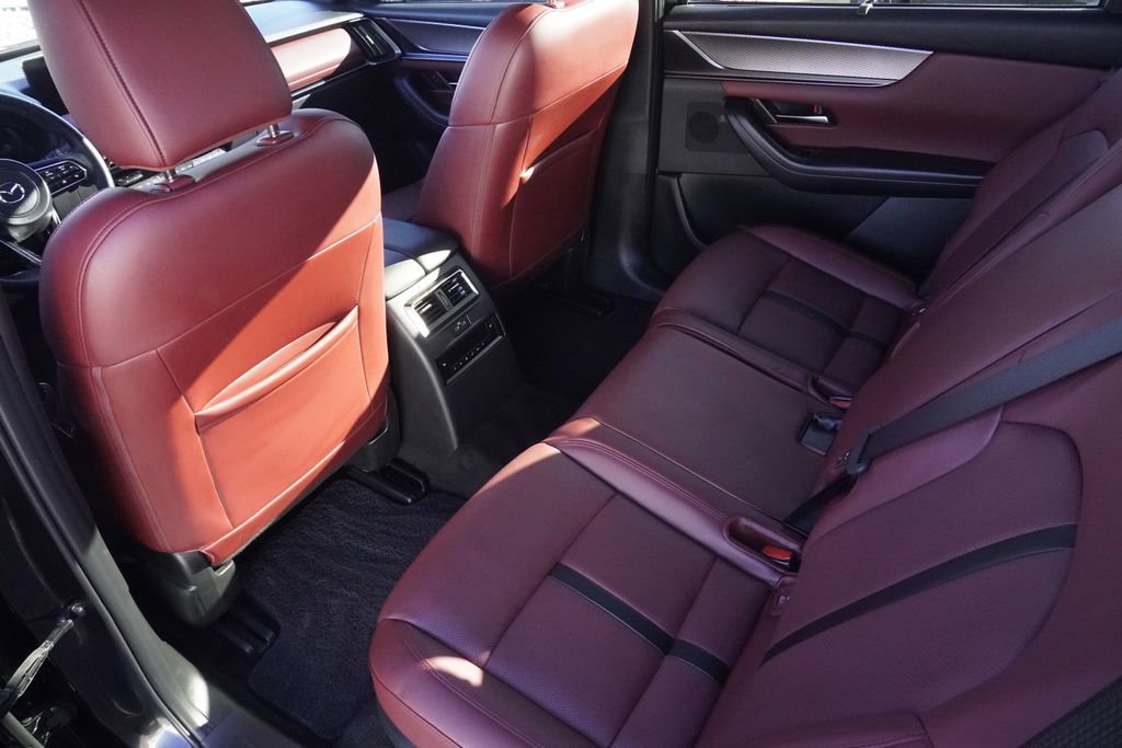 Used 2025 MAZDA CX-70 Plug-In Hybrid w/ Premium Plus image 29