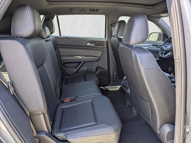 Used 2023 Volkswagen Atlas Cross Sport SE FWD image 19