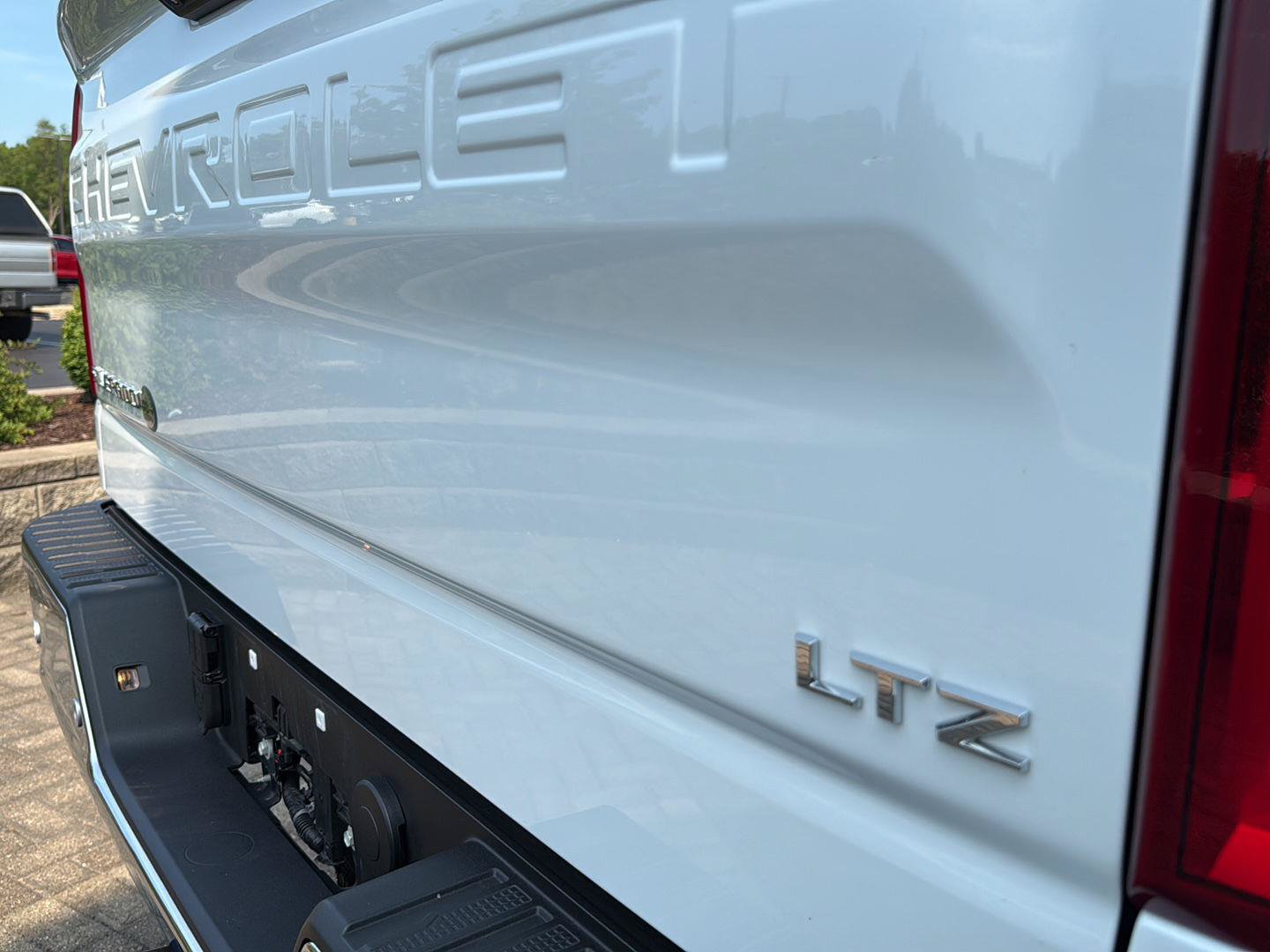Used 2026 Chevrolet Silverado 1500 LTZ w/ LTZ Premium Package AWD/4WD image 34
