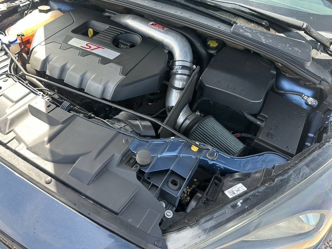 Used 2018 Ford Focus ST FWD image 44