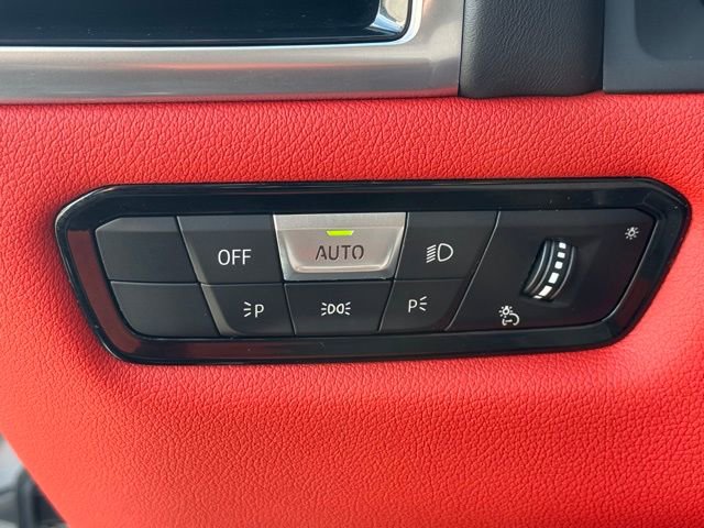 Used 2022 BMW M850i xDrive Coupe w/ M Carbon Exterior Package image 16